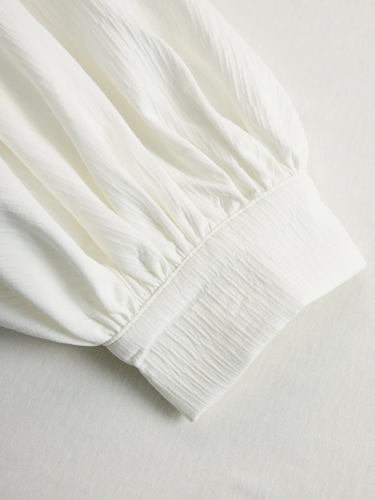 Creamy White Textured Lantern Sleeve Set - Image 10