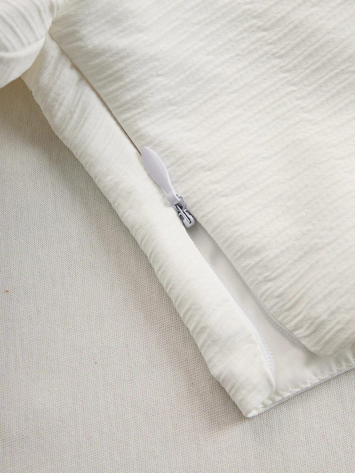 Creamy White Textured Lantern Sleeve Set - Image 11
