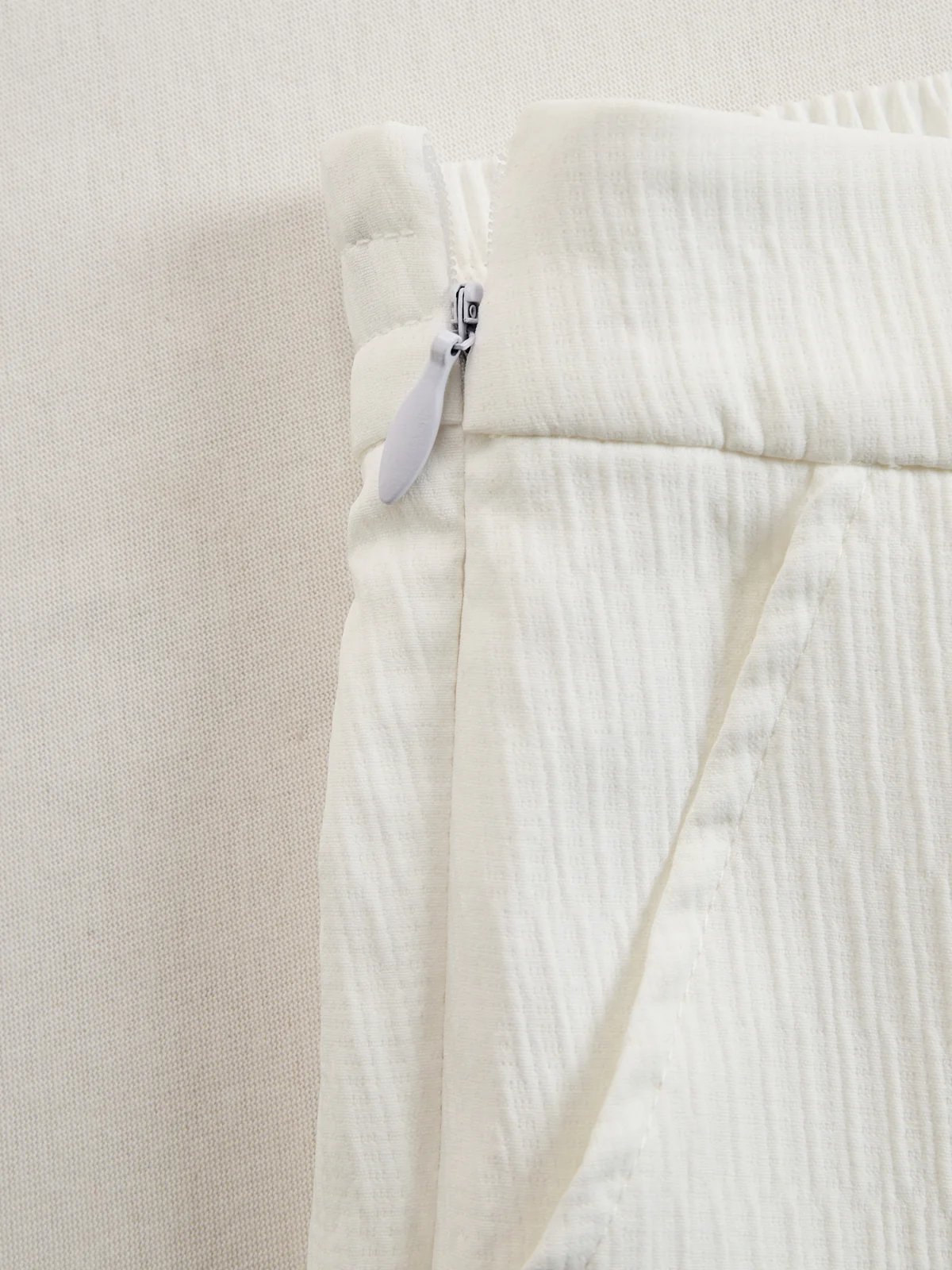 Creamy White Textured Lantern Sleeve Set - Image 8
